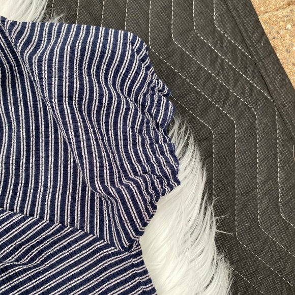 Madewell Texture & Thread Peasant Top in Stripe Navy - Picture 4 of 6